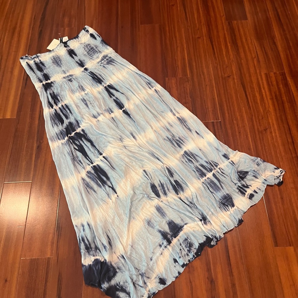Raviya Maxi Dress Strapless Sky Blue Tie Dye‎ Tiered Smock Stretch Boho Medium